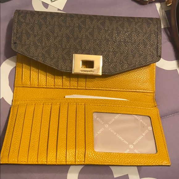 Mk Brown wallet - Picture 3 of 3